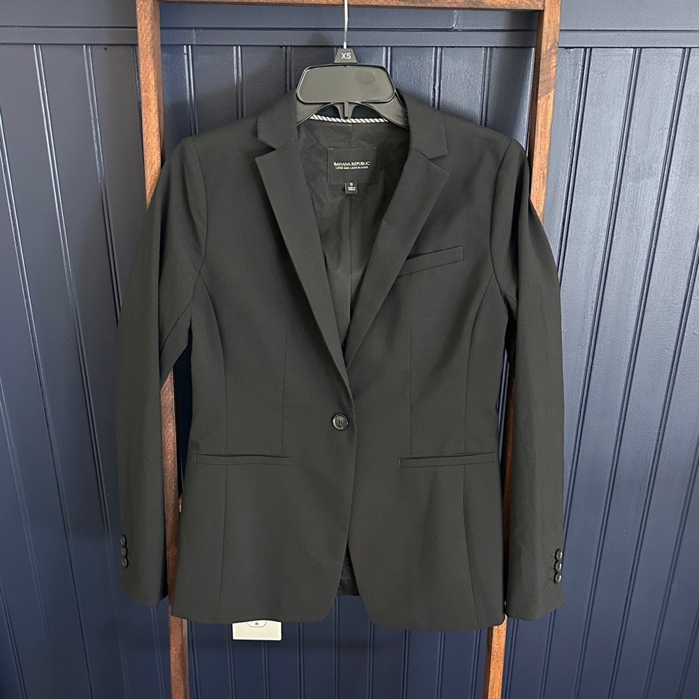 Banana Republic Classic Black Women’s Blazer